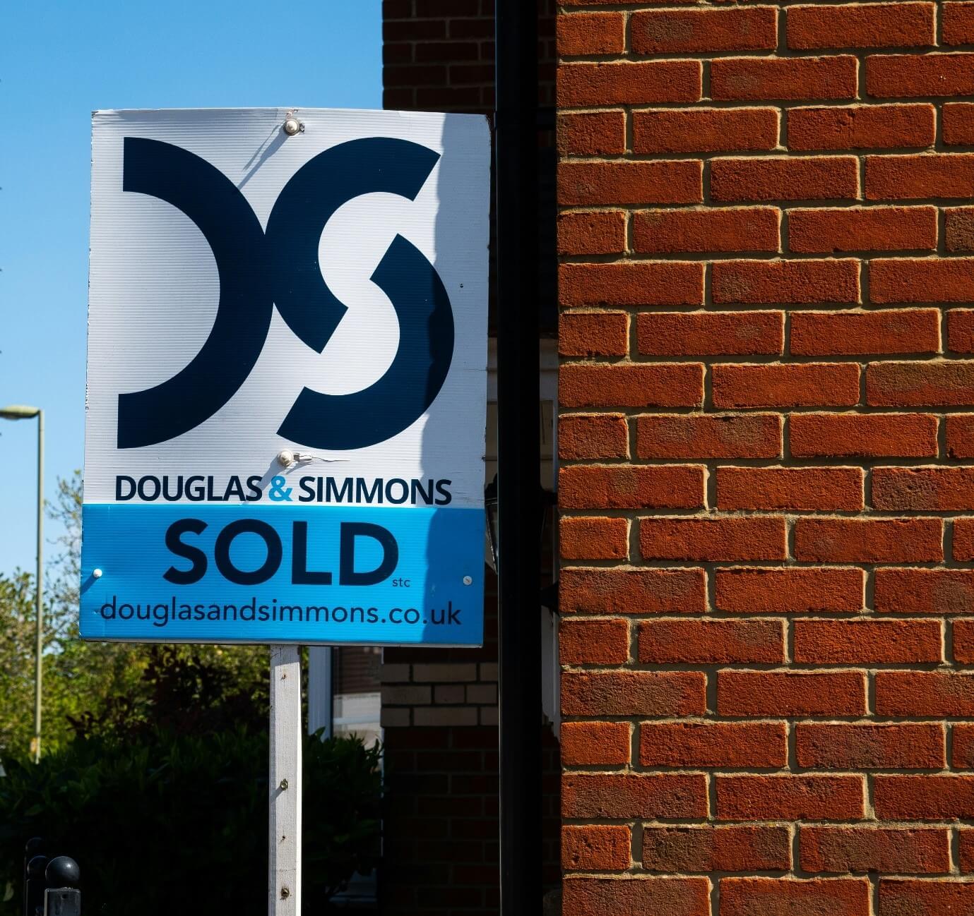 Auction vs. Private Treaty: Making the Right Move in a Booming Market