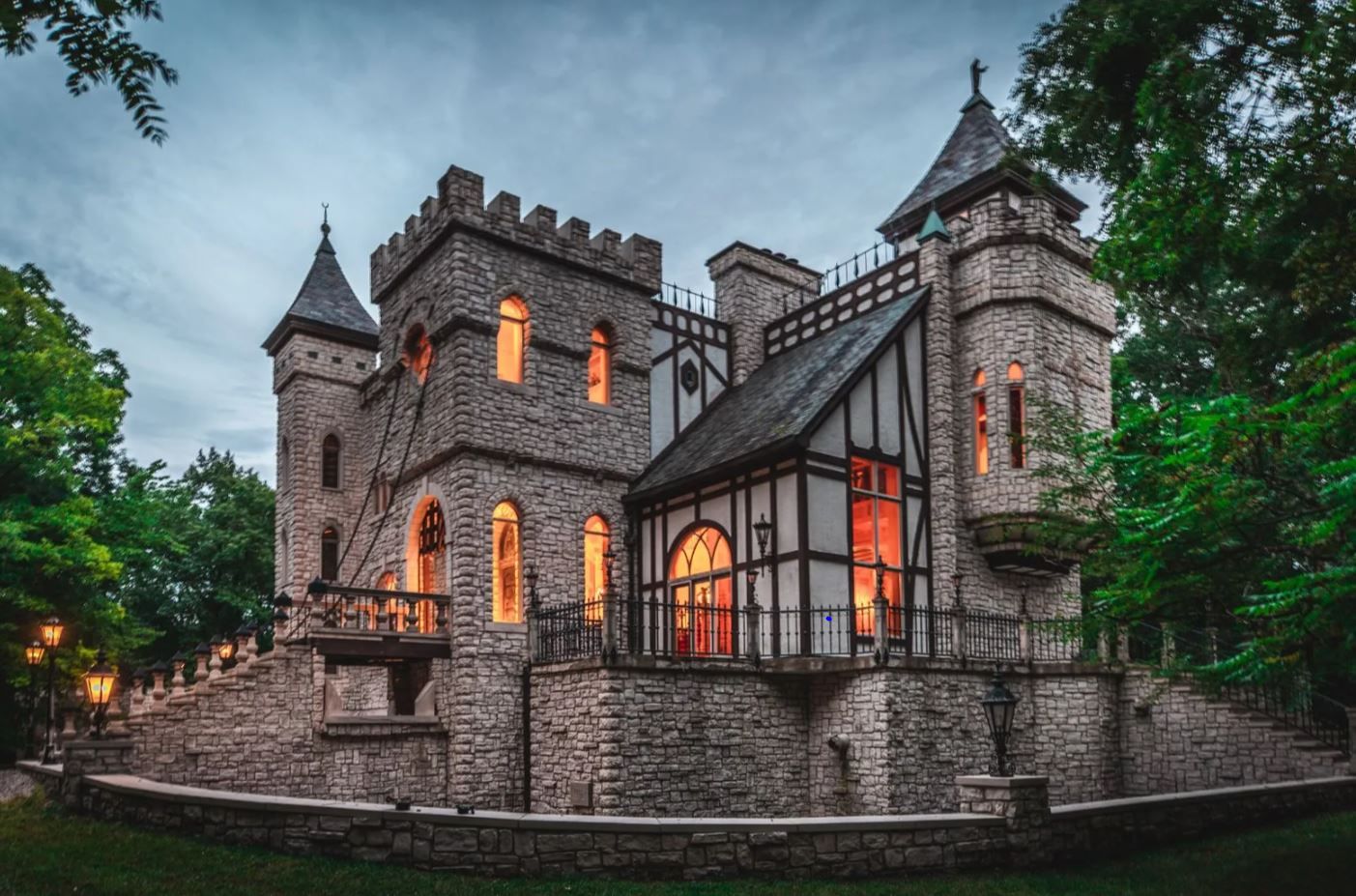 Hey Darryl Kerrigan - THIS is a castle - and it’s for sale